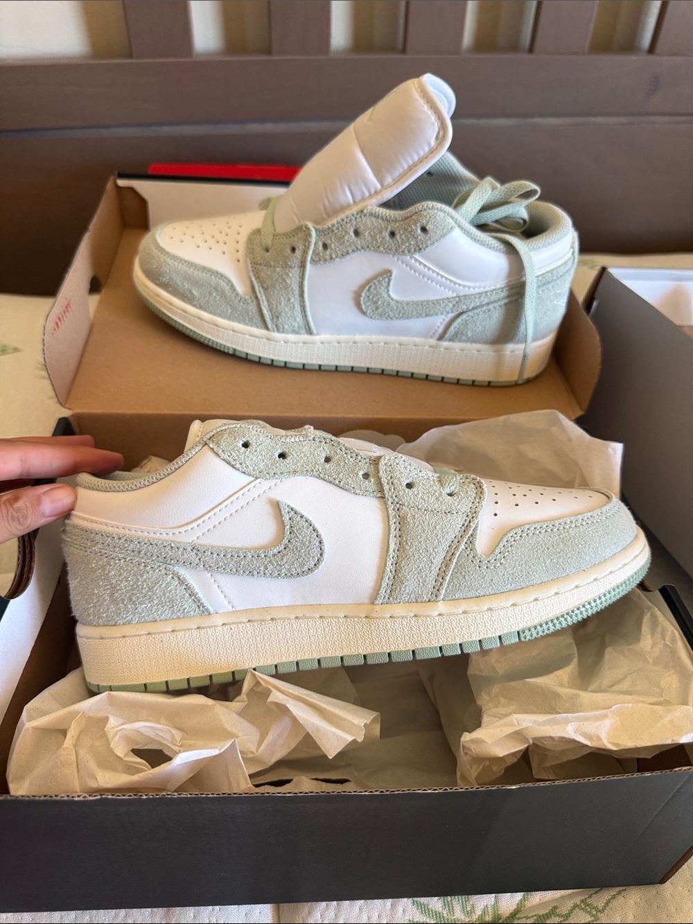 Nike AirJordan 1 Low SE- Seafoam sail